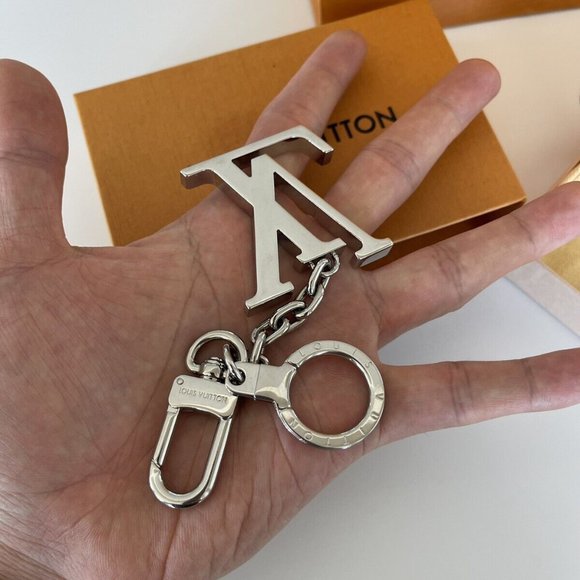 Louis Vuitton Key Chain - Purse Charm - Phone Charm - Picture 4 of 7